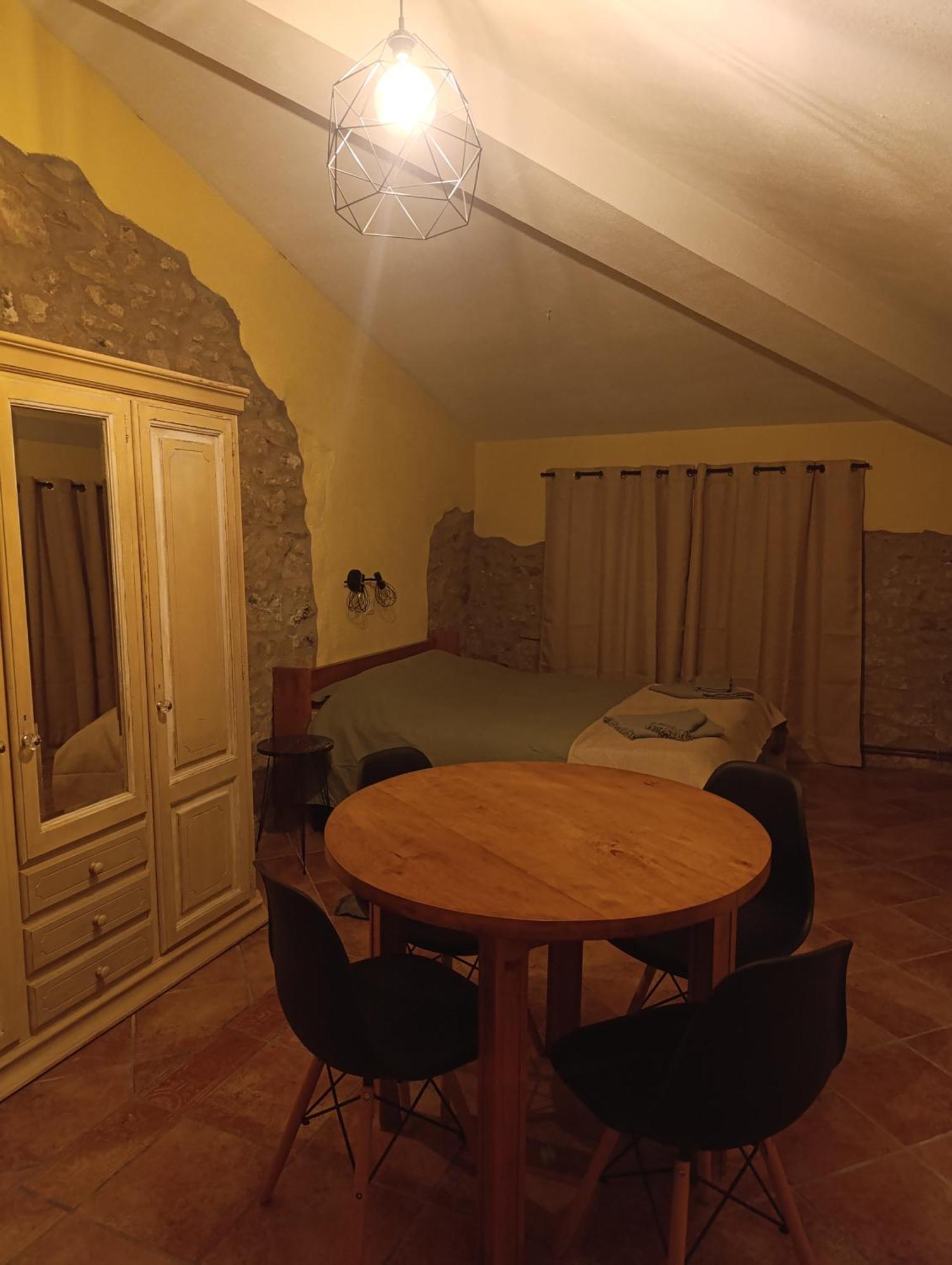 Mas Pitre Bed & Breakfast Besalu Luaran gambar