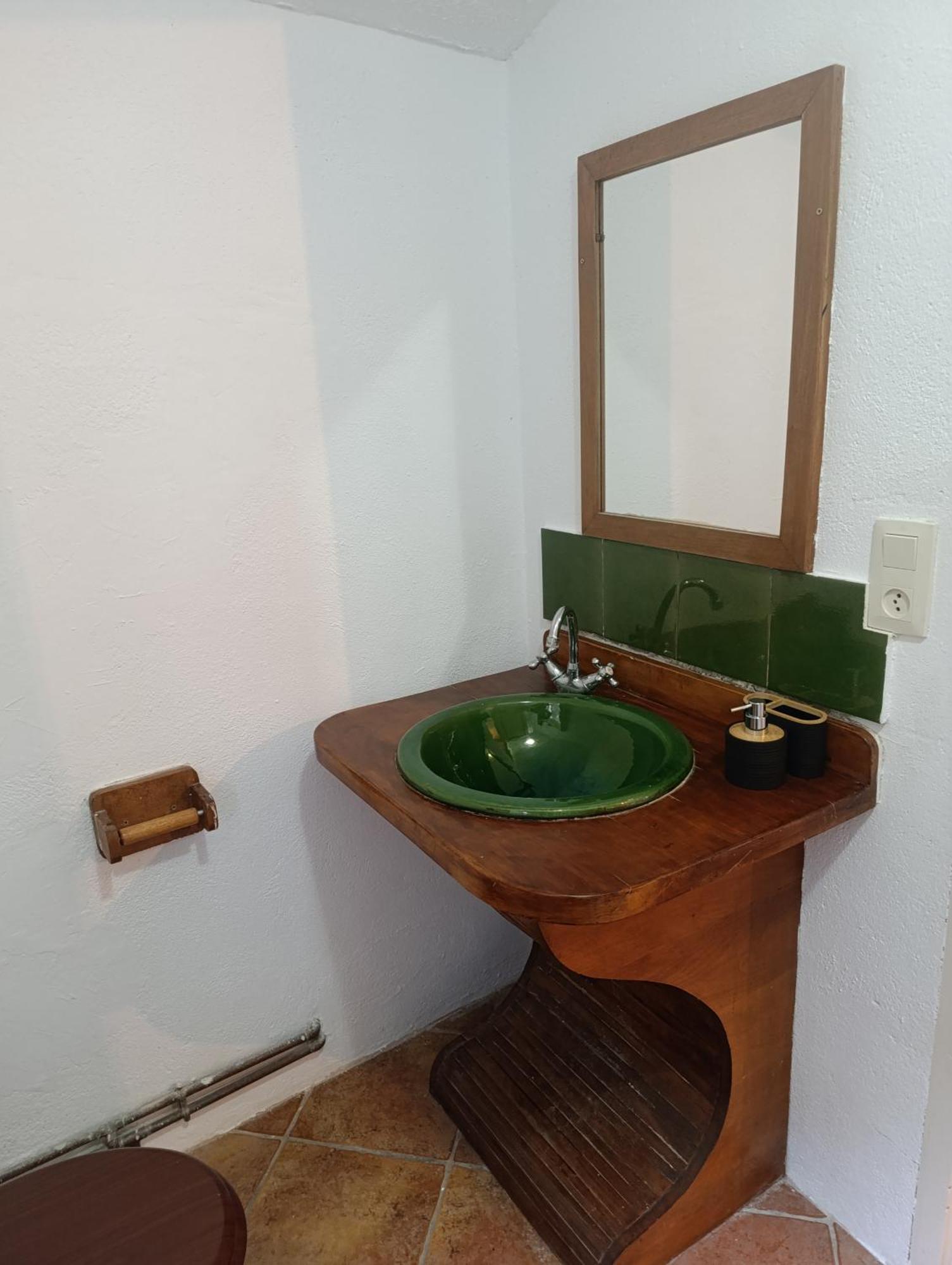 Mas Pitre Bed & Breakfast Besalu Luaran gambar